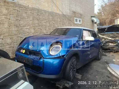2025 BMW MINI Cooper C
