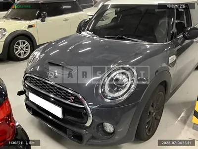 Photo 1 of 8: 2019 MINI Cooper S, VIN WMWXU3106K2L31978 — Korean insurance auction