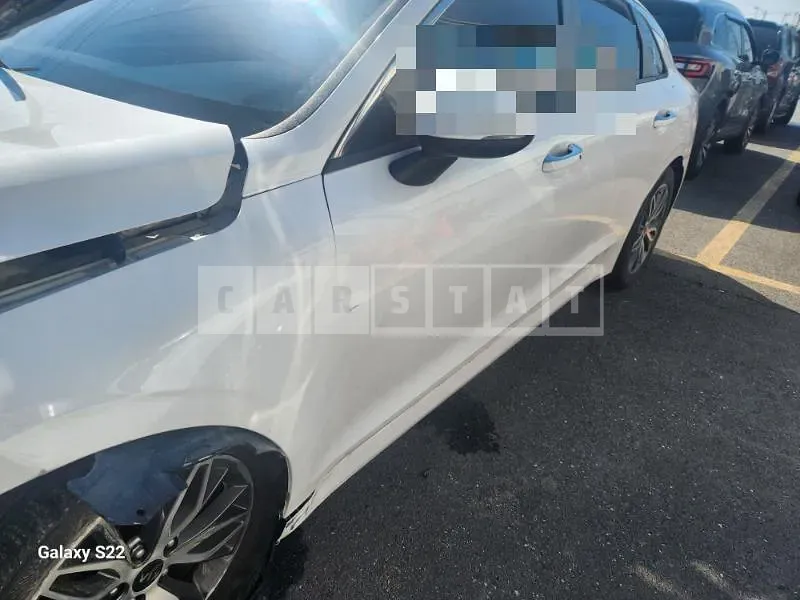 Photo 2 of 17: 2020 Kia K5 — Korean insurance auction