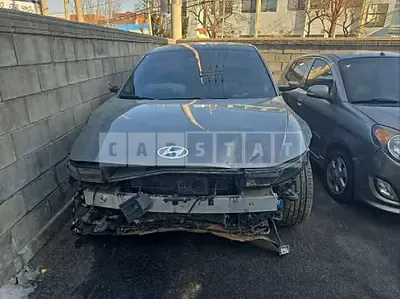 Photo 1 of 31: 2022 Hyundai IONIQ 5 — Korean insurance auction