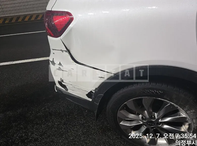 Photo 2 of 18: 2017 Kia Sorento 4WD — Korean insurance auction