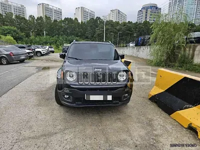 Photo 1 of 8: 2016 Jeep Zip Renegade — Korean insurance auction