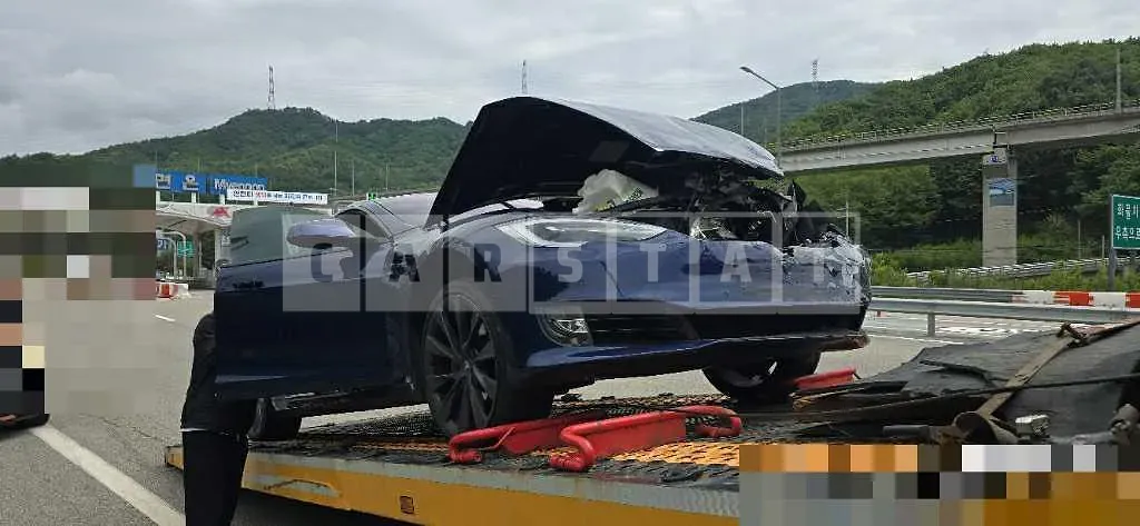 Photo 2 of 8: 2019 Tesla Model S 100d — Korean insurance auction