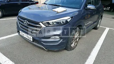 Photo 1 of 2: 2016 Hyundai Tucson — Korean insurance auction