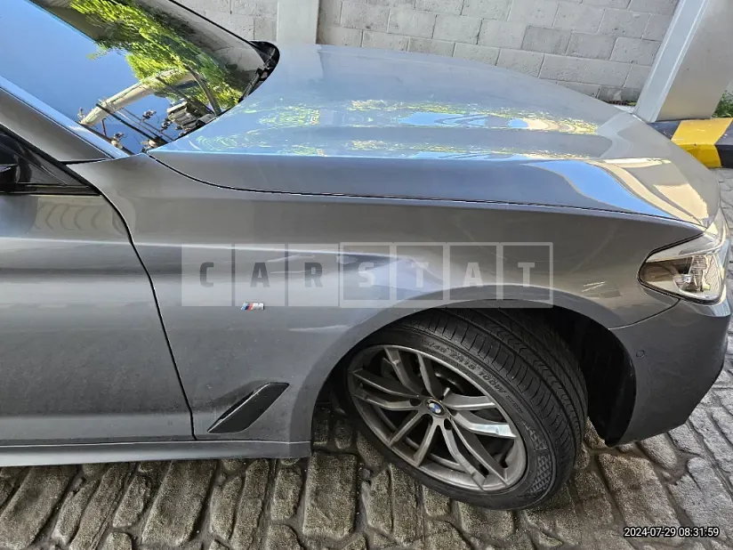 Photo 2 of 46: 2017 BMW 520d — Korean insurance auction