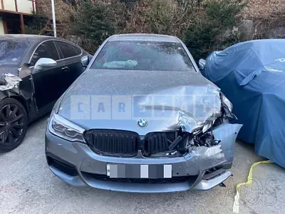 Photo 1 of 17: 2019 BMW 530i M Sport Package Plus, VIN WBAJD3105KB317933 — Korean insurance auction