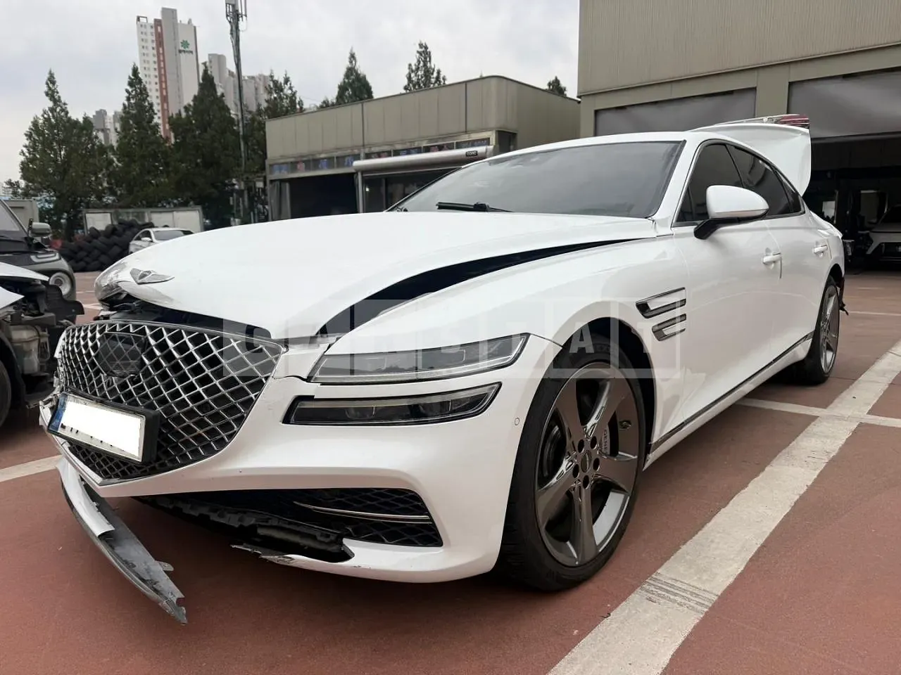 Photo 2 of 21: 2022 Genesis G80, VIN KMTGB41CDNU128711 — Korean insurance auction