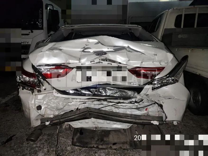 Photo 2 of 14: 2018 Toyota Camry Hybrid — Korean insurance auction