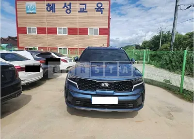 Photo 1 of 17: 2021 Kia Sorento — Korean insurance auction