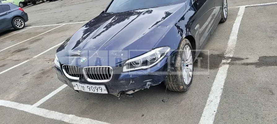 Photo 2 of 7: 2015 BMW 528i xDrive, VIN WBA5A7102FD817074 — Korean insurance auction