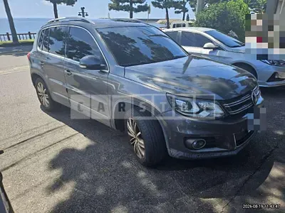 Photo 1 of 12: 2015 Volkswagen Tiguan 2.0 TDI BMT — Korean insurance auction