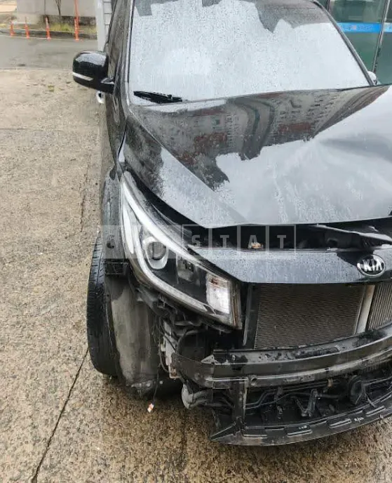 Photo 2 of 25: 2018 Kia Carnival, VIN KNAMB81ABKS483304 — Korean insurance auction