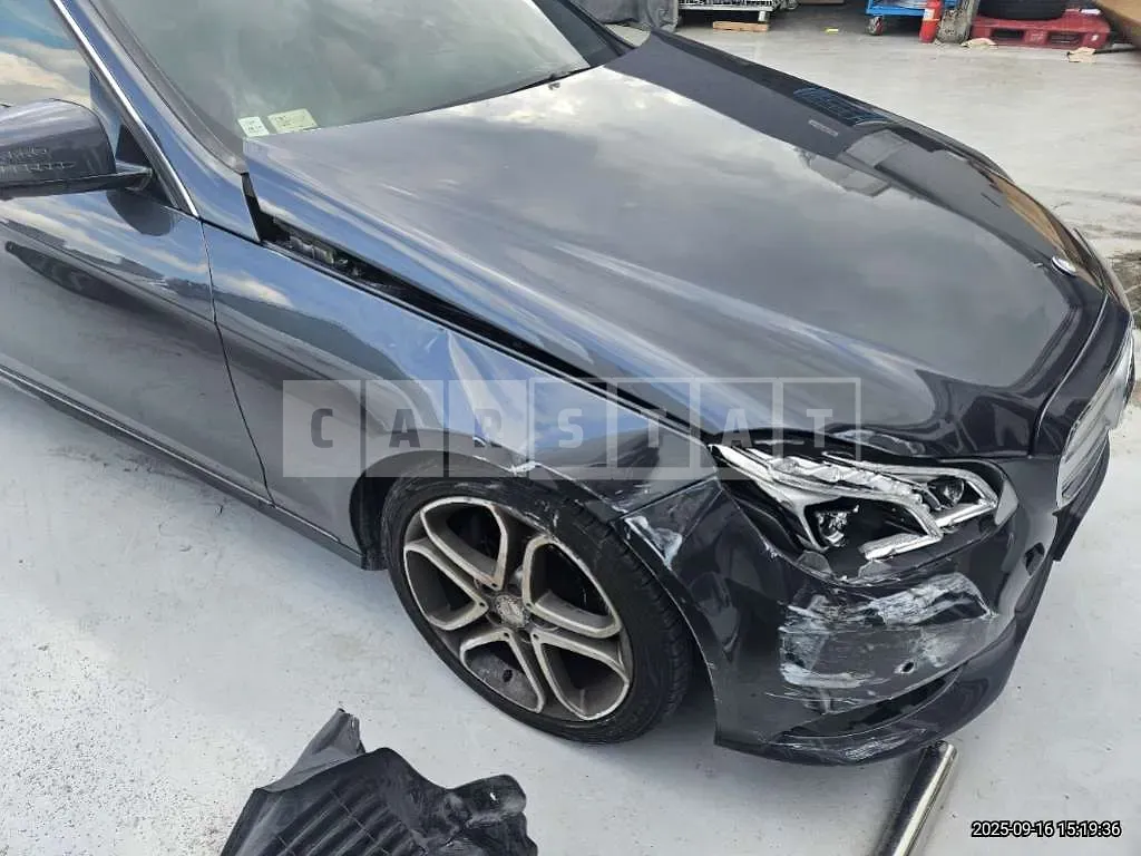 Photo 2 of 16: 2016 Mercedes-Benz E250 BlueTec 4Matic — Korean insurance auction