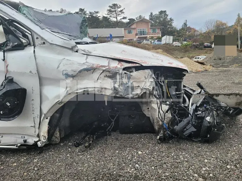 Photo 2 of 8: 2017 Hyundai Santa Fe DM 2.0 (4WD) — Korean insurance auction