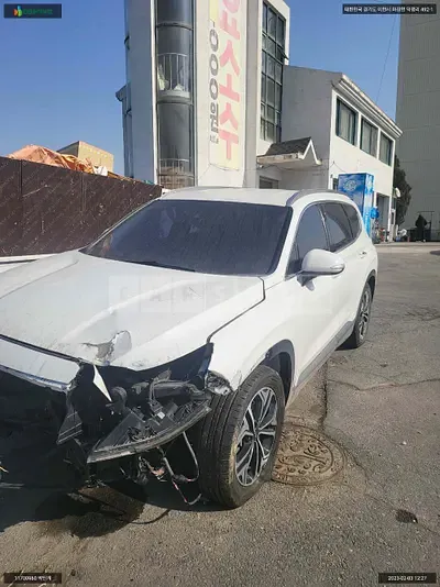 Photo 1 of 9: 2018 Hyundai Santa Fe, VIN KMHS281BBKU060689 — Korean insurance auction