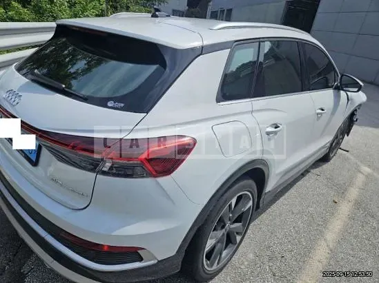 Photo 2 of 9: 2023 Audi Q4 40 e-tron — Korean insurance auction