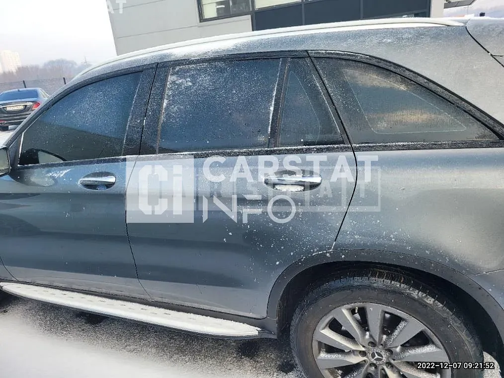 Photo 2 of 32: 2018 Mercedes-Benz GLC350 e 4Matic — Korean insurance auction
