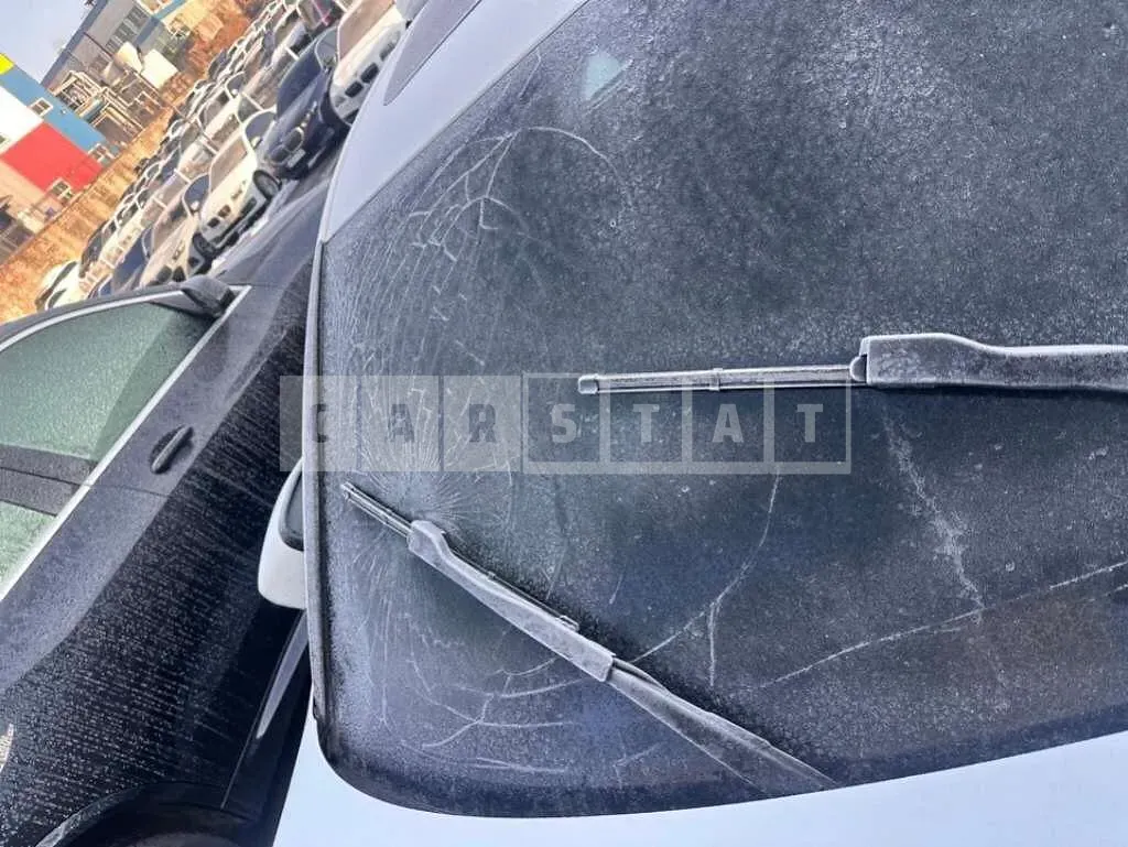 Photo 2 of 18: 2021 BMW 330e — Korean insurance auction