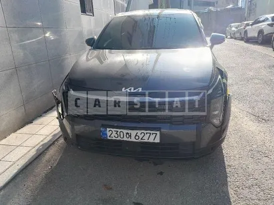 Photo 2 of 37: 2025 Kia Sportage — Korean insurance auction