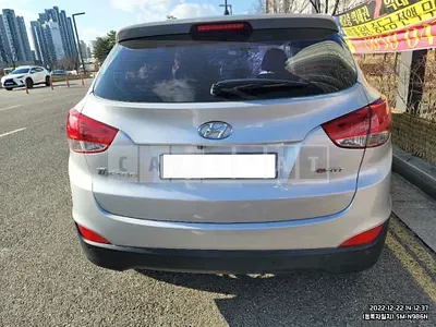 Photo 1 of 9: 2015 Hyundai Tucson, VIN KMHJT81VBFU982535 — Korean insurance auction