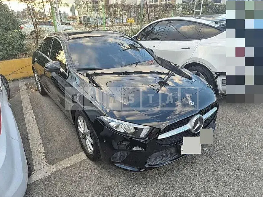 Photo 2 of 4: 2020 Mercedes-Benz (parts) A220 Sedan Headlamp — Korean insurance auction