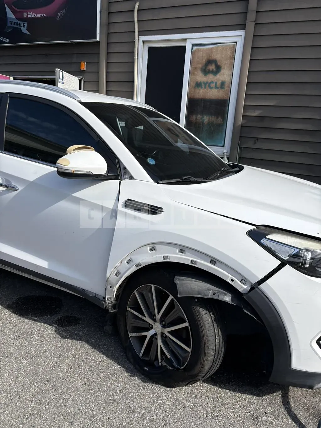 Photo 2 of 4: 2016 Hyundai Tucson 1.7, VIN KMHJ3815GHU250611 — Korean insurance auction