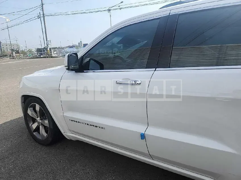 Photo 2 of 15: 2015 Jeep Straw Grand Cherokee — Korean insurance auction