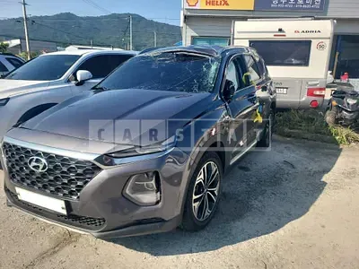 Photo 1 of 24: 2018 Hyundai Santa Fe, VIN KMHS381BBKU030465 — Korean insurance auction