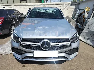 Photo 1 of 23: 2021 Mercedes-Benz GLC300 e 4Matic Coupe — Korean insurance auction
