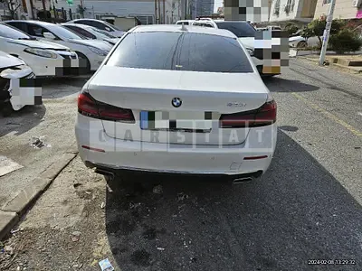 Photo 1 of 27: 2021 BMW 530i — Korean insurance auction