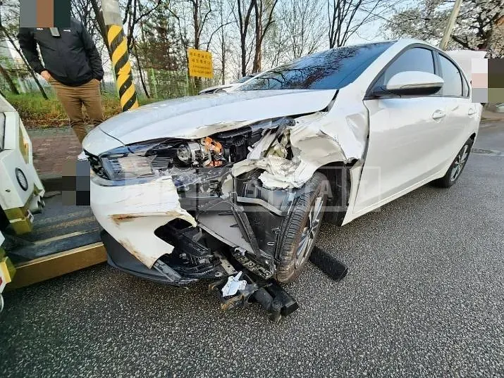 Photo 2 of 8: 2022 Kia K3 1.6 — Korean insurance auction