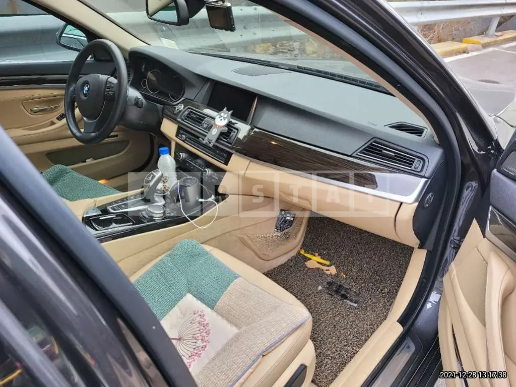 Photo 2 of 5: 2015 BMW 528i xDrive, VIN WBA5A710XFD815833 — Korean insurance auction