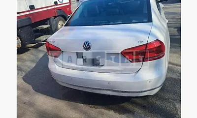 Photo 1 of 12: 2015 Volkswagen Passat 2.0 TDI — Korean insurance auction