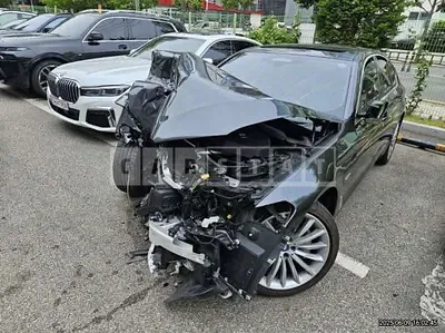 Photo 1 of 12: 2023 BMW 530e — Korean insurance auction