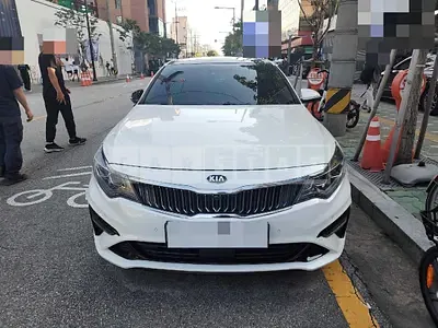 Photo 1 of 57: 2019 Kia K5, VIN KNAGW411BKA328099 — Korean insurance auction