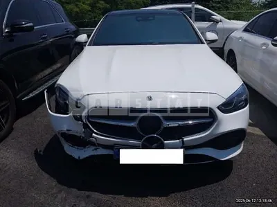 Photo 1 of 24: 2024 Mercedes-Benz C 200 — Korean insurance auction