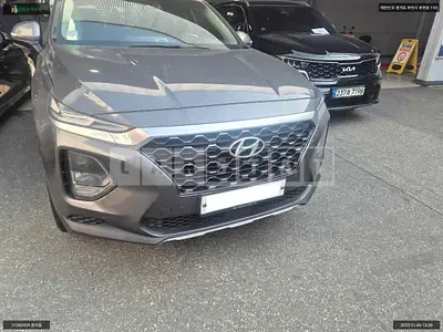 Photo 1 of 17: 2020 Hyundai Santa Fe, VIN KMHS281BDLU268400 — Korean insurance auction