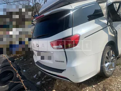 Photo 1 of 18: 2016 Kia Carnival High Limousine, VIN KNAMC81ABGS198562 — Korean insurance auction