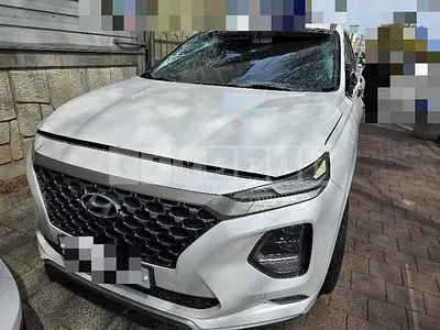 Photo 1 of 35: 2019 Hyundai Santa Fe TM — Korean insurance auction