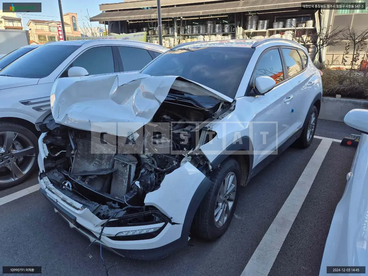 Photo 2 of 48: 2017 Hyundai Tucson, VIN KMHJ3815GJU623455 — Korean insurance auction