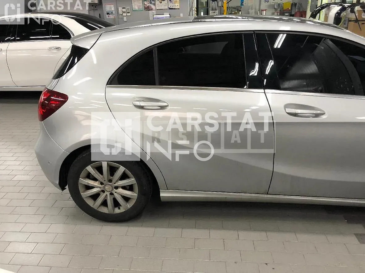 Photo 2 of 29: 2016 Mercedes-Benz A200, VIN WDDBF4DB7HJ504731 — Korean insurance auction