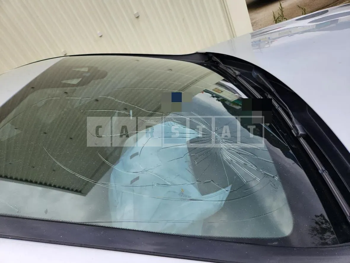 Photo 2 of 15: 2018 Mercedes-Benz E220 d, VIN WDDZF0EB5JA454245 — Korean insurance auction
