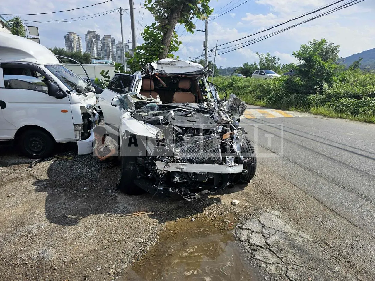 Photo 2 of 27: 2024 Genesis GV80, VIN KMTHA81BBRU190220 — Korean insurance auction