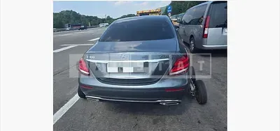 Photo 1 of 11: 2019 Mercedes-Benz E300 4Matic — Korean insurance auction