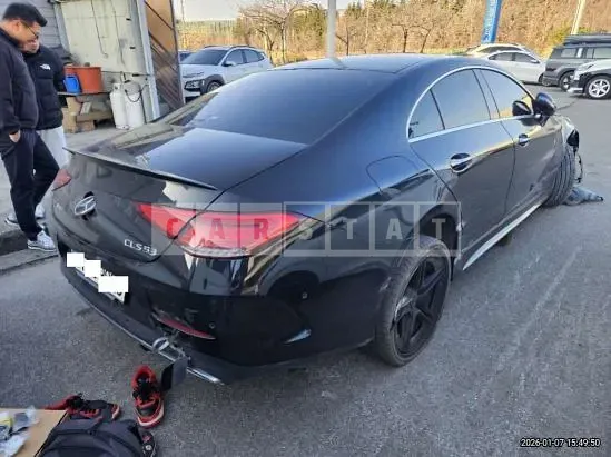 Photo 2 of 18: 2022 Mercedes-Benz CLS 300 d, VIN W1K2J1KB8NA102082 — Korean insurance auction