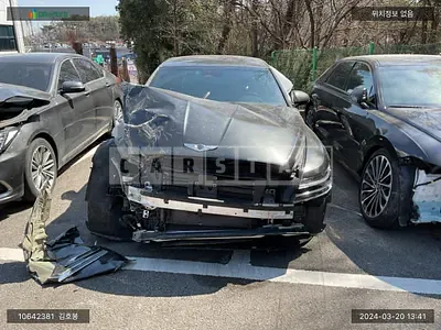Photo 1 of 21: 2022 Genesis G80, VIN KMTGB41CDNU122861 — Korean insurance auction