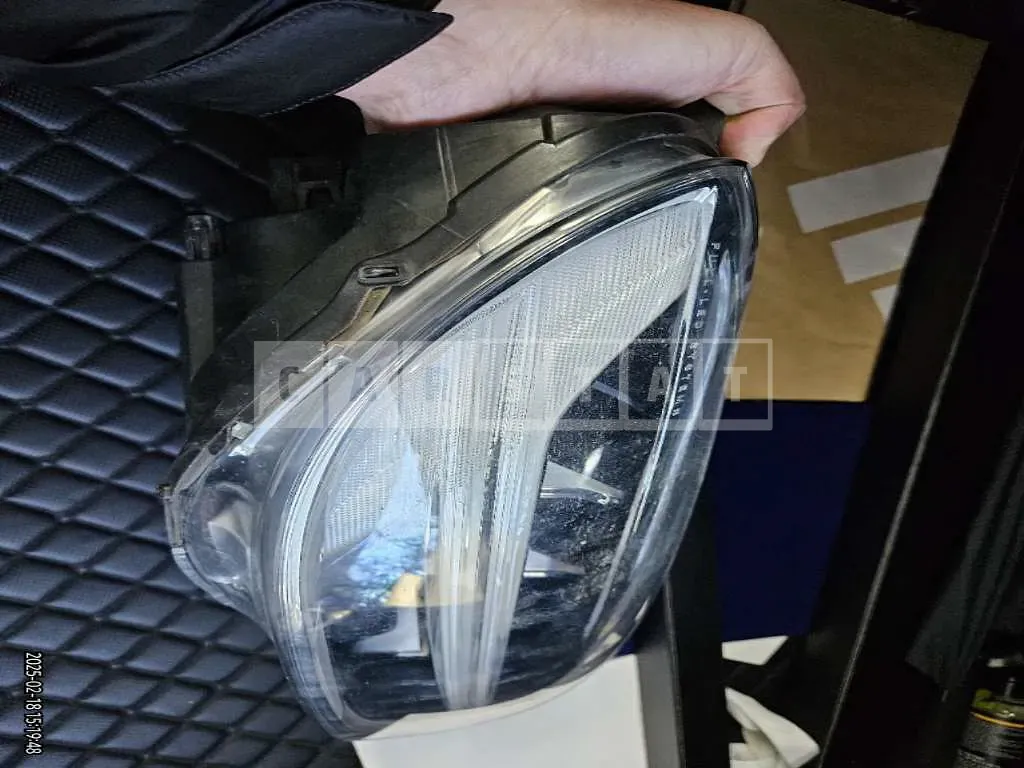 Photo 2 of 10: 2017 Volvo (parts) V40D4 Headlamp — Korean insurance auction