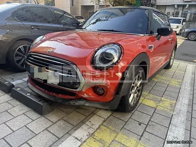 Photo 1 of 22: 2021 MINI Cooper — Korean insurance auction