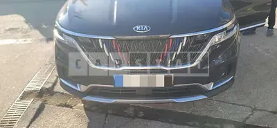 Photo 1 of 14: 2021 Kia Carnivals — Korean insurance auction