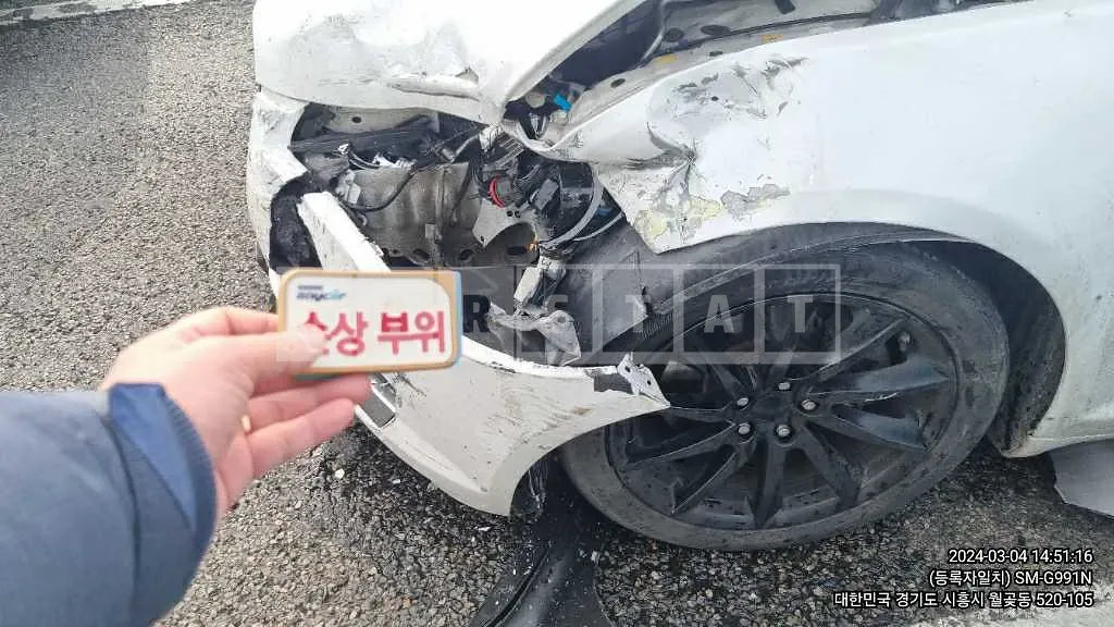 Photo 2 of 49: 2015 Jaguar XF 2.2d, VIN SAJAA06J3FDU54313 — Korean insurance auction